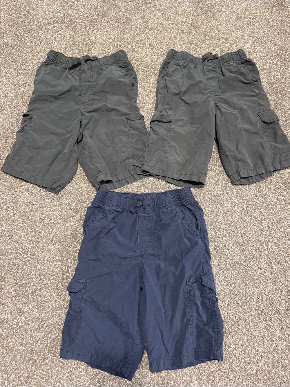 3 pair! Boys' Cargo Shorts Jumping beans - Gray & Navy size 8